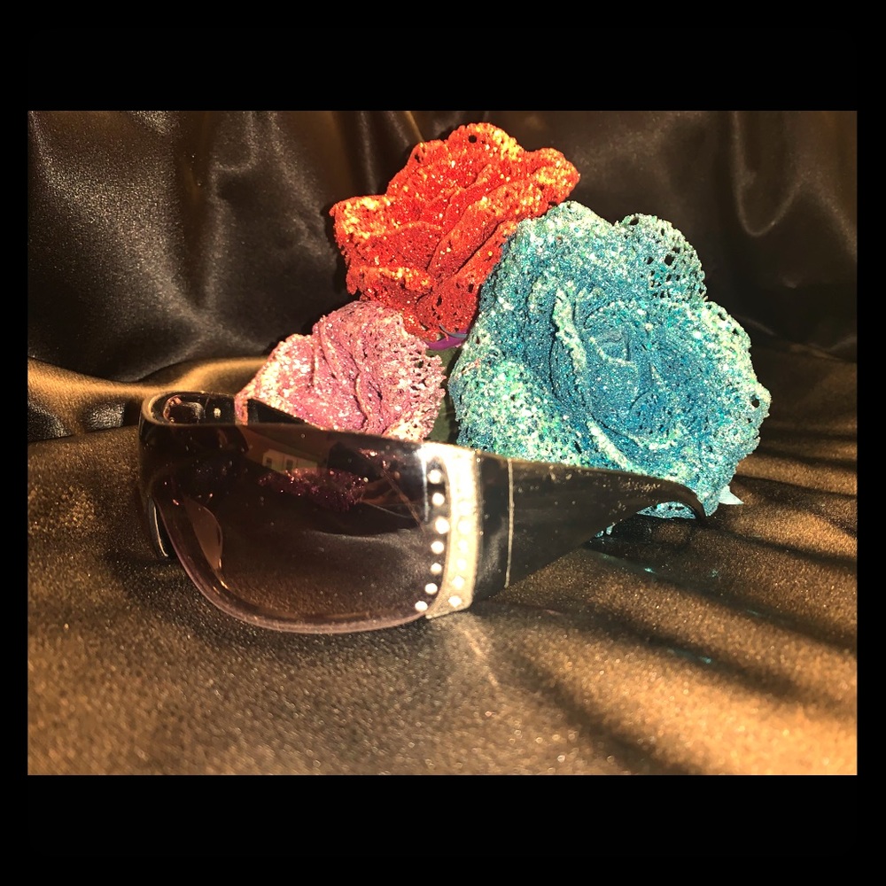 Cute Black Sunglasses!!